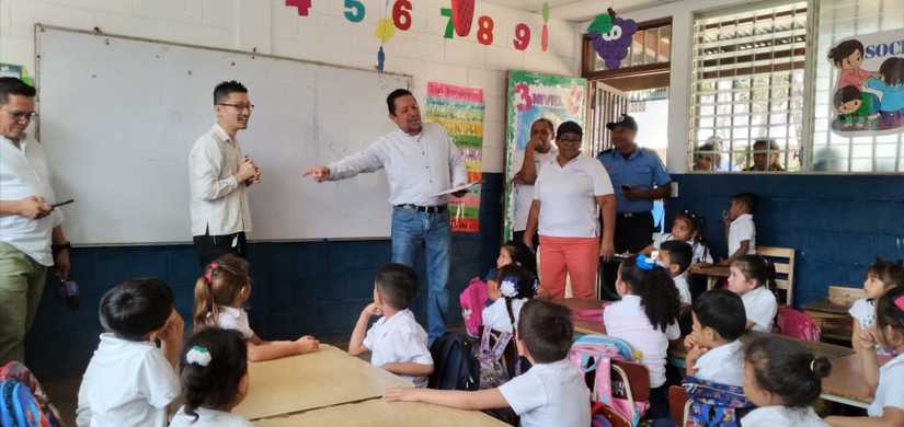 visita-japon-escuela